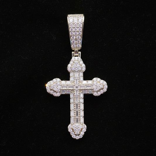 Moissanite 0.95 ctw Trefoil Cross Pendant